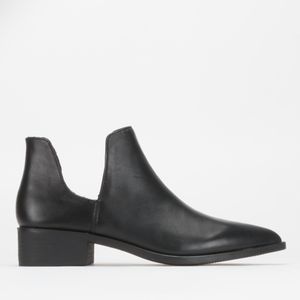 steve madden clancy bootie